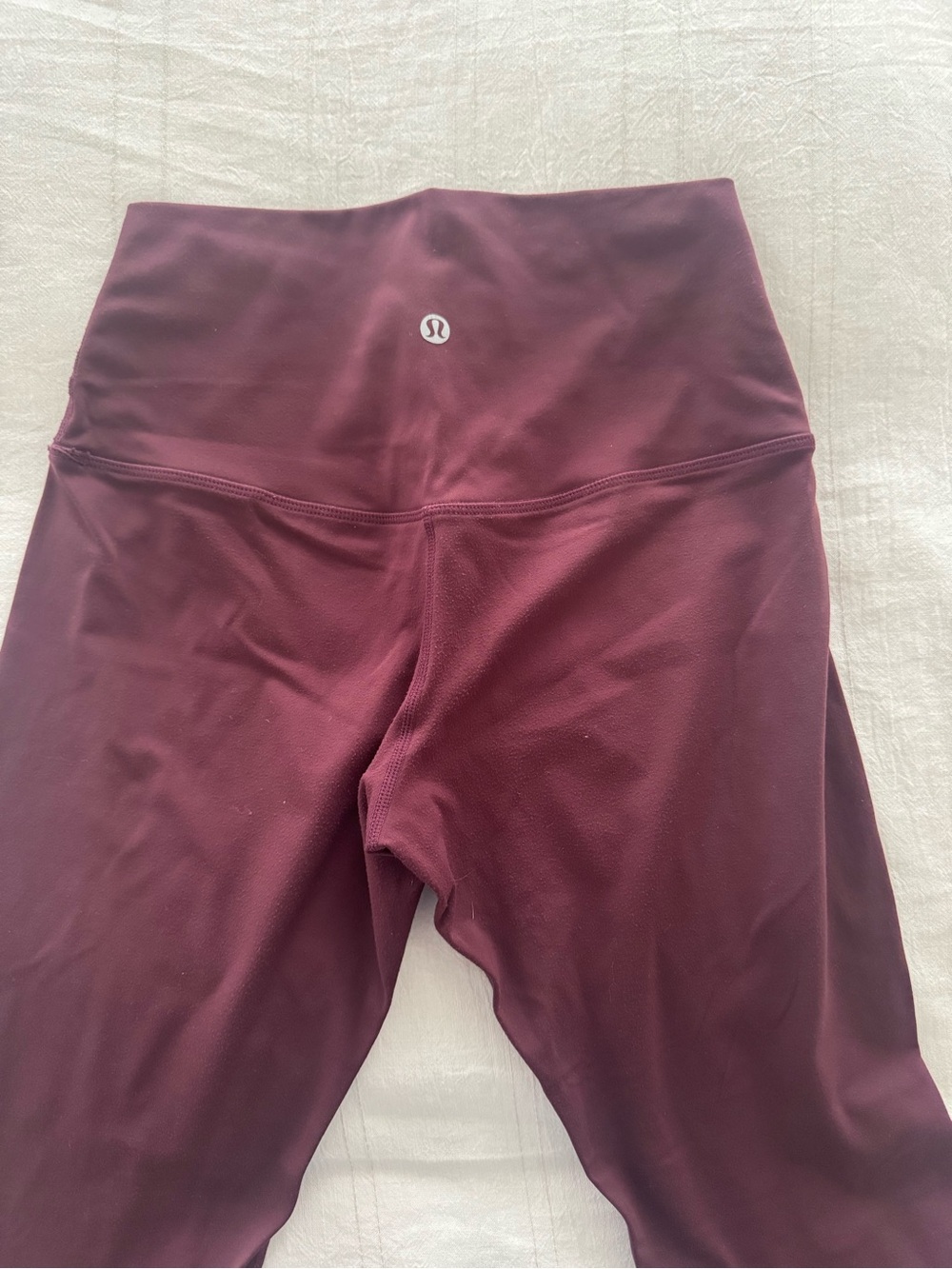 LuluLemon Bundle! Shorts, Leggings, & Scarf - Picture 4 of 7